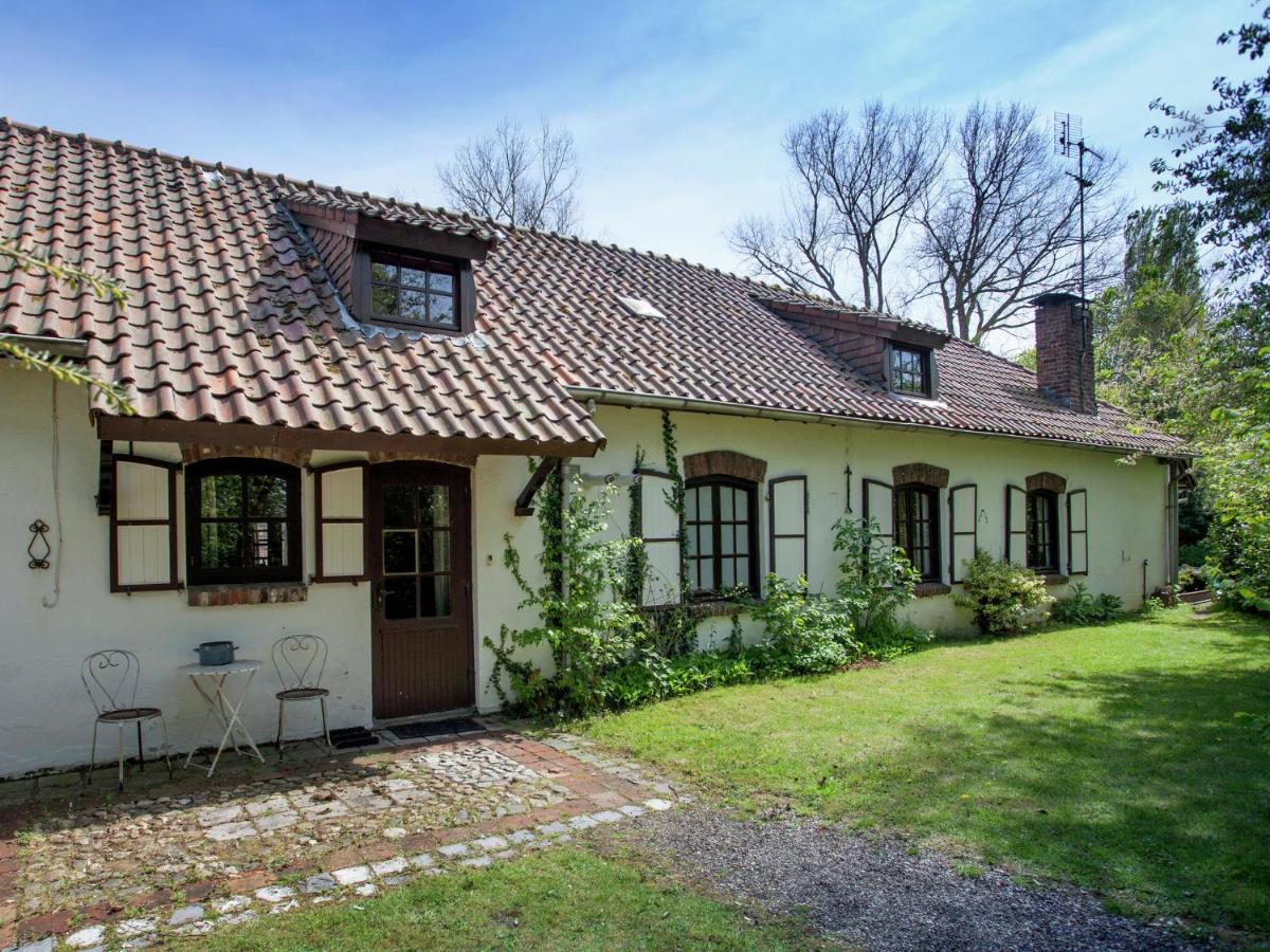 Magnificent Farmhouse In Sint Joost Esterno foto