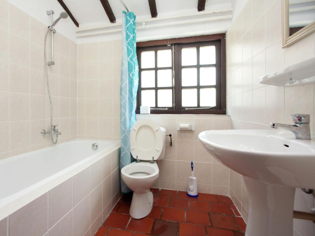 Magnificent Farmhouse In Sint Joost Esterno foto